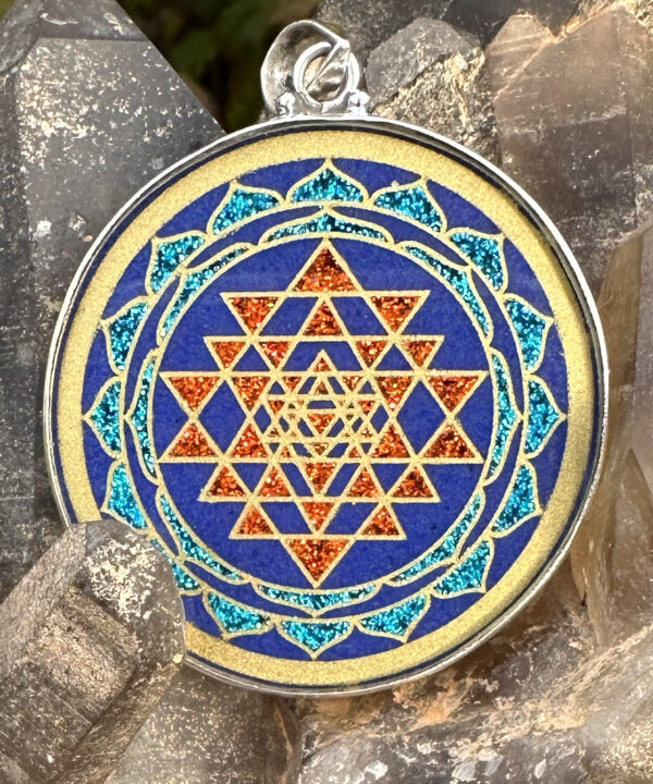 Sri Yantra - Lapis Lazuli - 049
